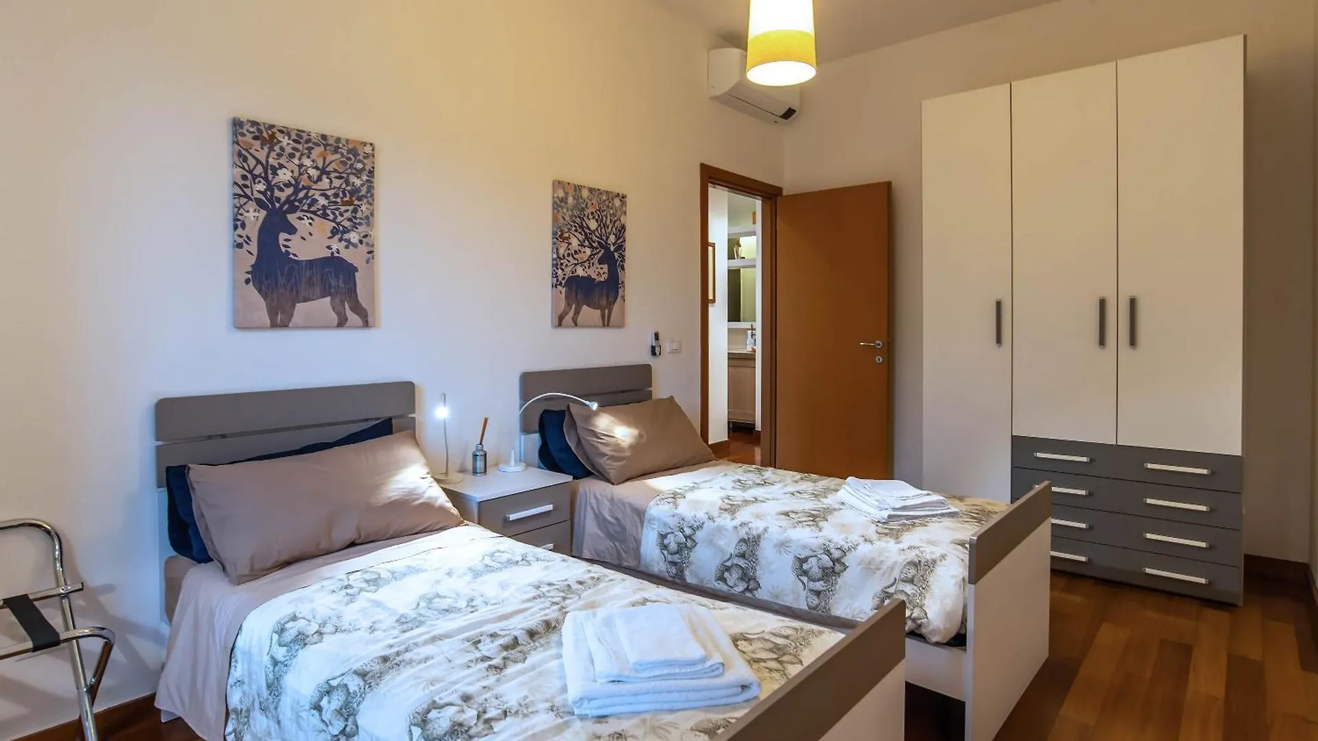 Viale Tirreno - Appartamento Con Patio Rome